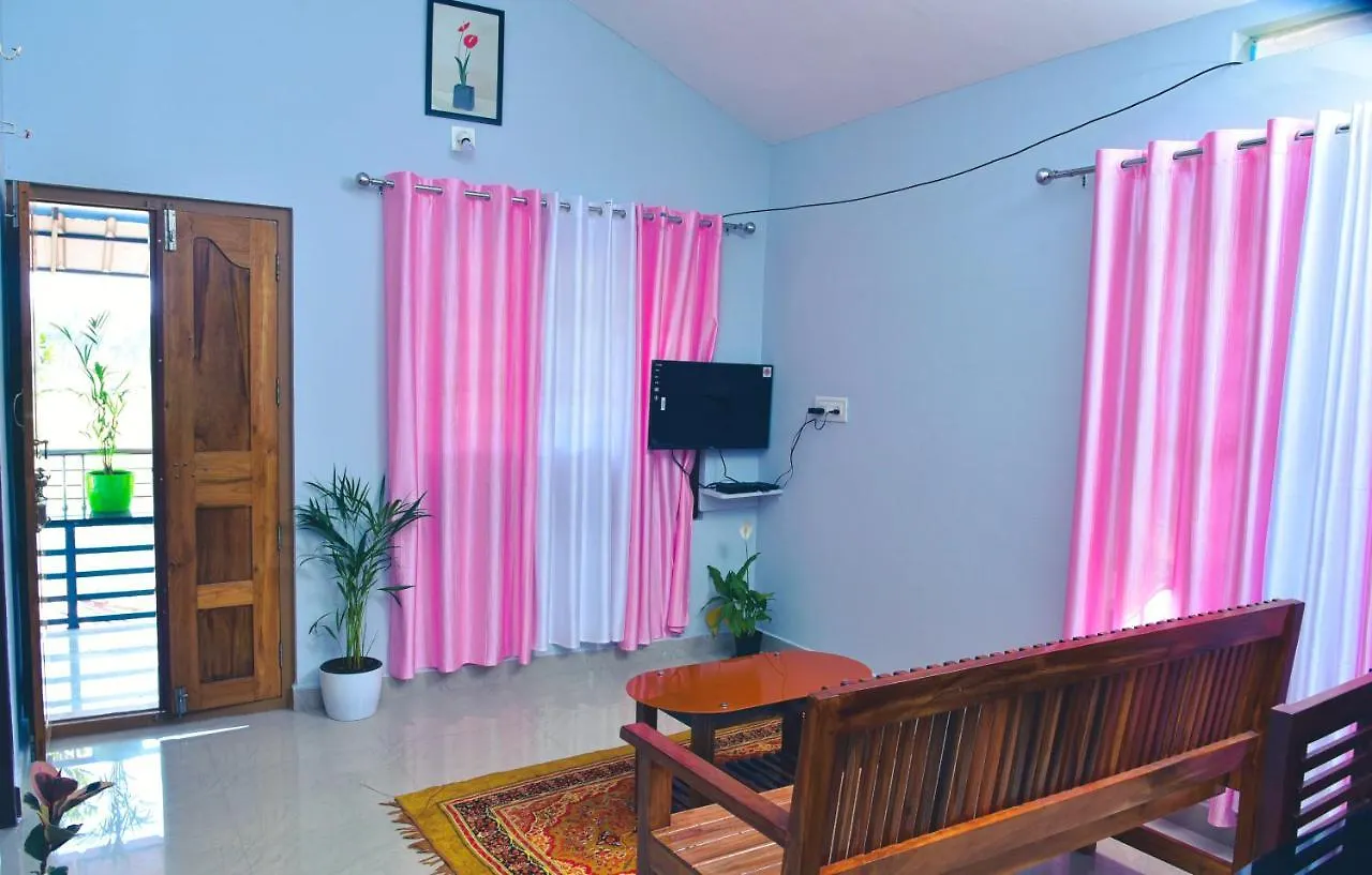 Honey Homestay マナンタバディー
